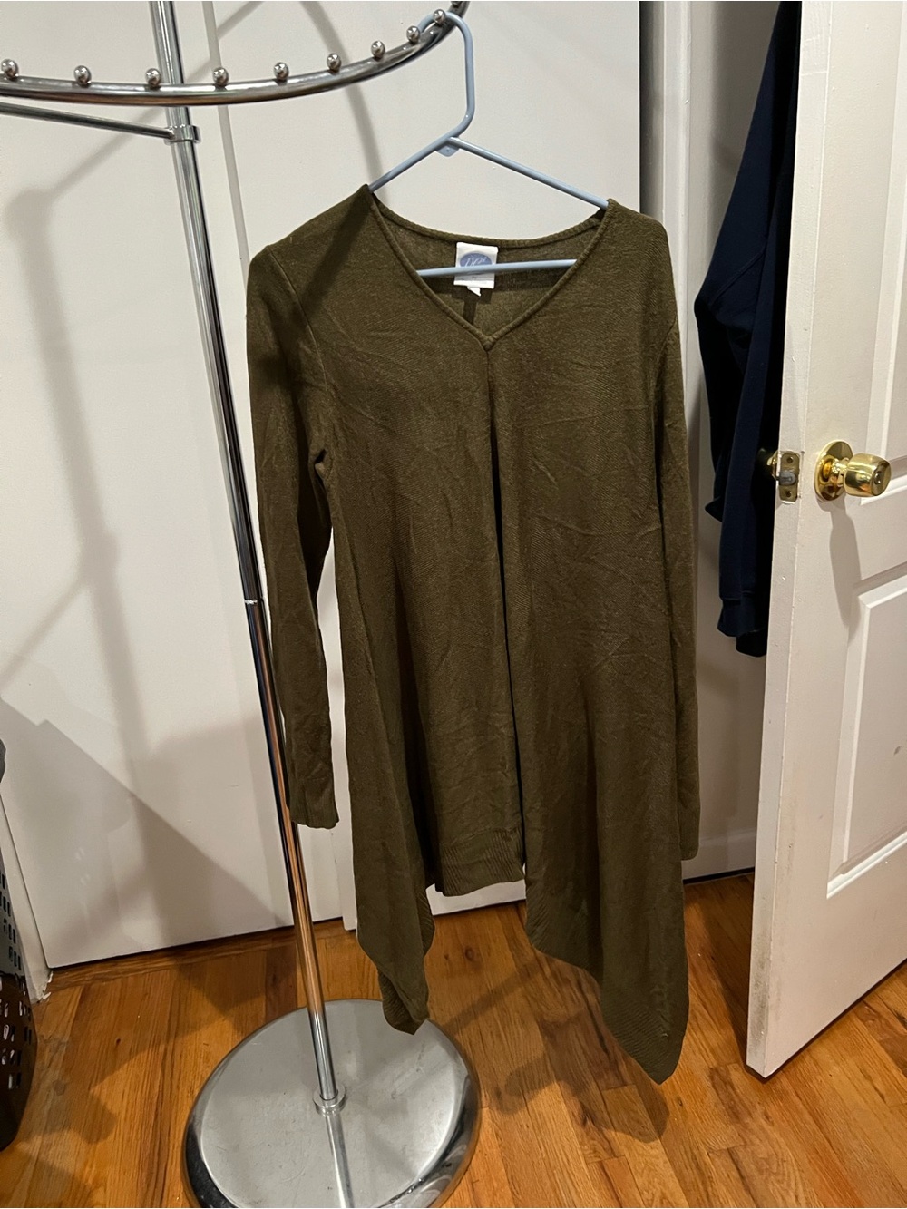 Women's Olive Green V-Neck Long Sleeve Dress